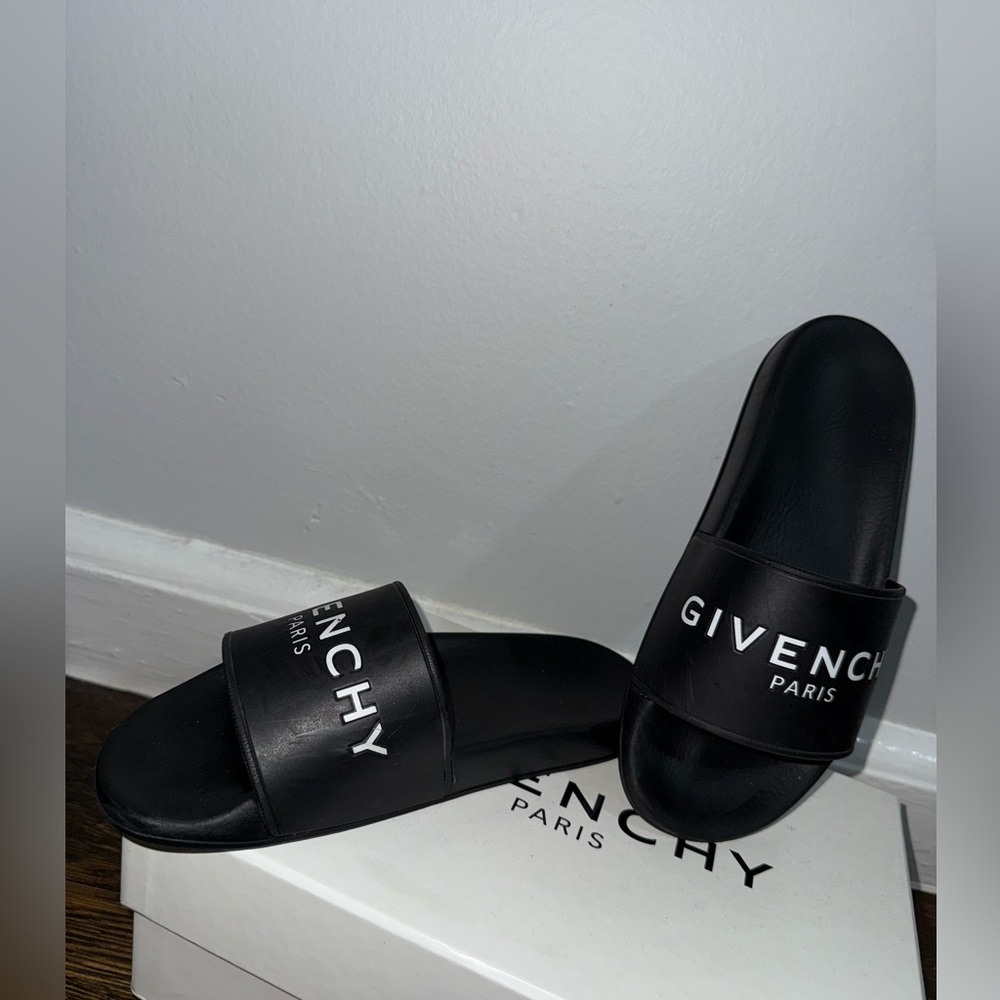 Givenchy Black Logo Slides - Picture 3 of 6